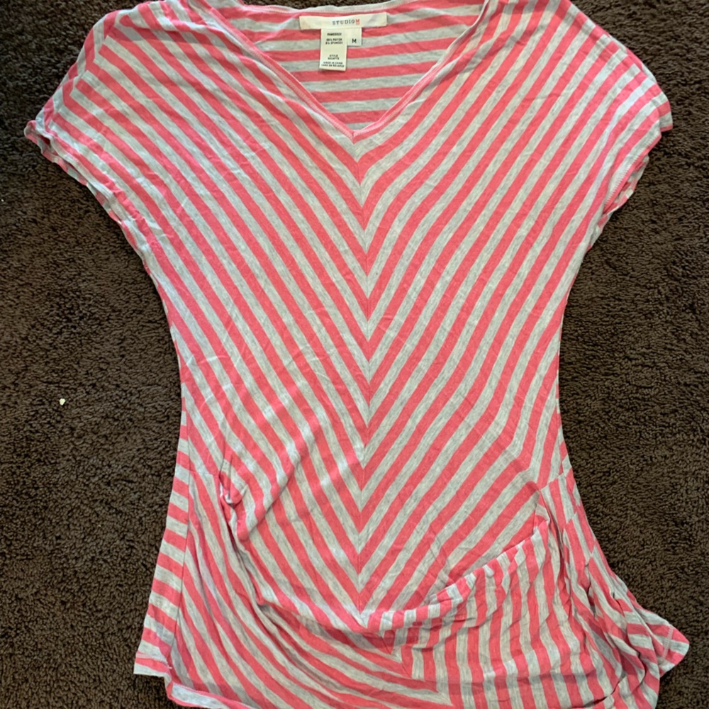 Pink and gray Studio M blouse.